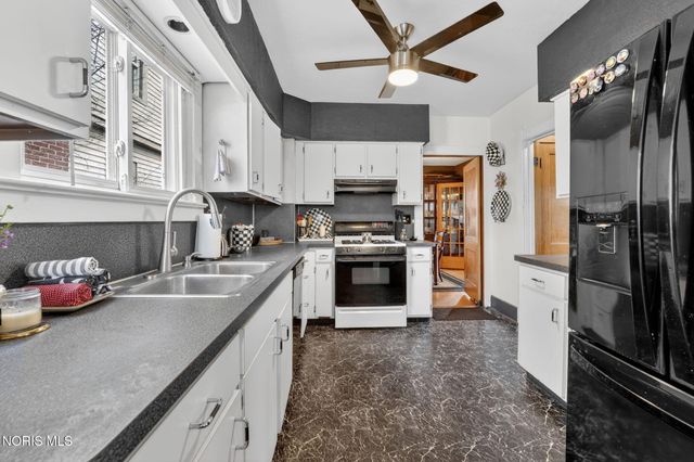 4303 Overland Parkway, Toledo, OH 43612