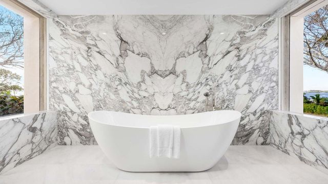 1840 S Ocean Boulevard, Manalapan, FL 33462