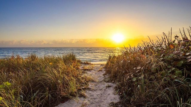 1840 S Ocean Boulevard, Manalapan, FL 33462