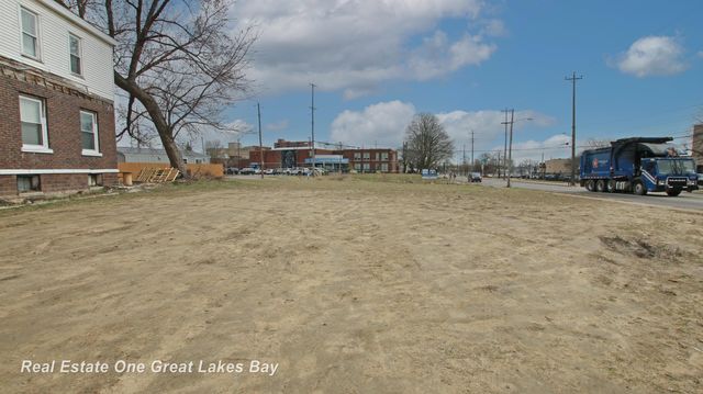 800 Martin Luther King Avenue, Flint, MI 48503