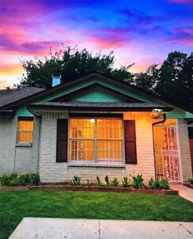11005 Tobasa Court, Houston, TX 77086