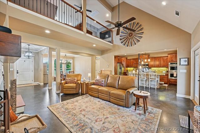 121 Quanah Road, Fort Gibson, OK 74434