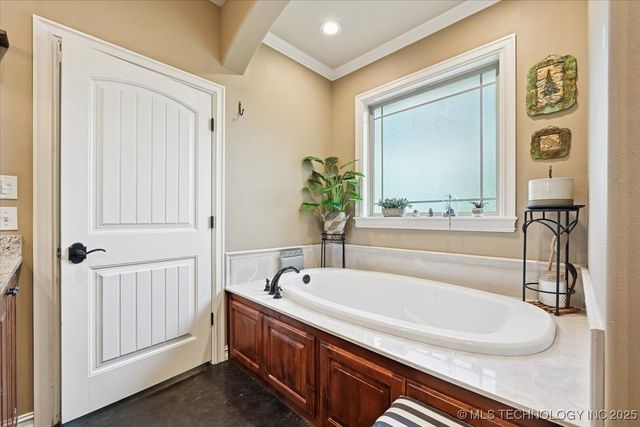 121 Quanah Road, Fort Gibson, OK 74434