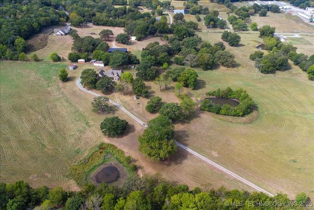 121 Quanah Road, Fort Gibson, OK 74434