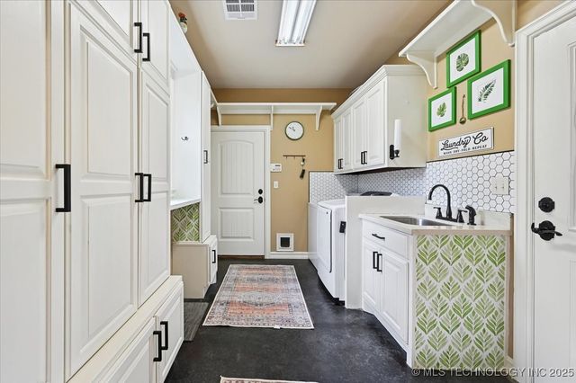 121 Quanah Road, Fort Gibson, OK 74434