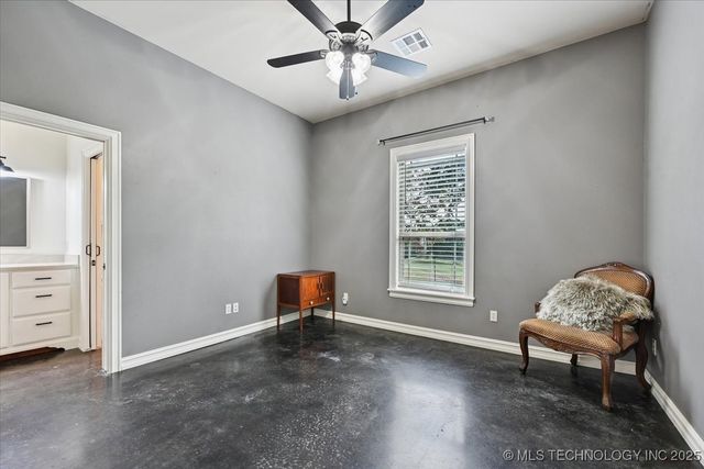 121 Quanah Road, Fort Gibson, OK 74434