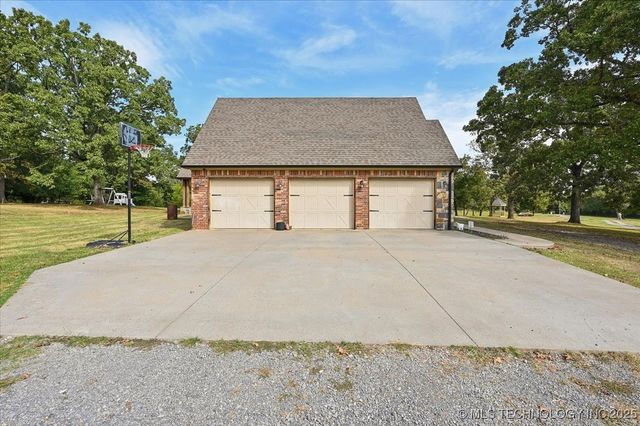 121 Quanah Road, Fort Gibson, OK 74434