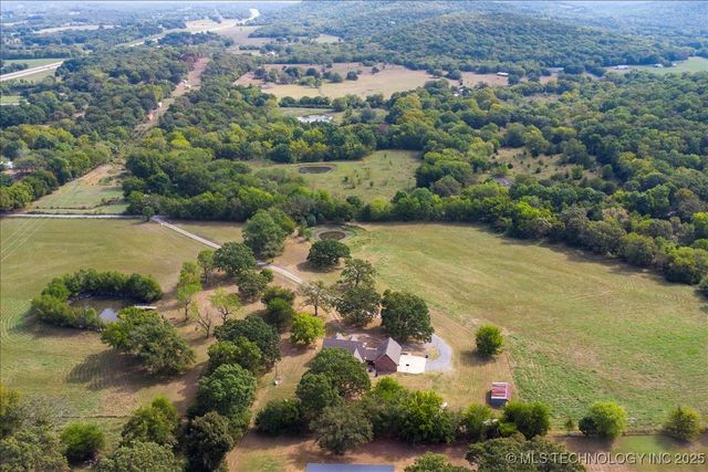 121 Quanah Road, Fort Gibson, OK 74434