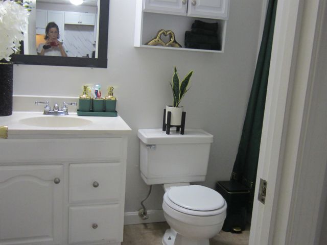 55 Log St Apt 2C, Manchester, NH 03102