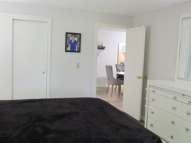 55 Log St Apt 2C, Manchester, NH 03102