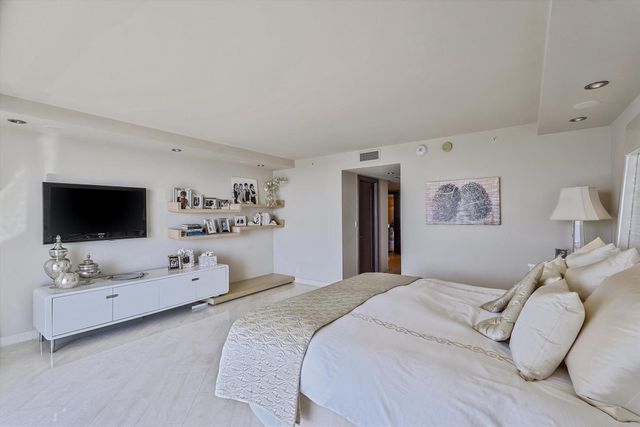 3170 S Ocean Boulevard 605 N, Palm Beach, FL 33480