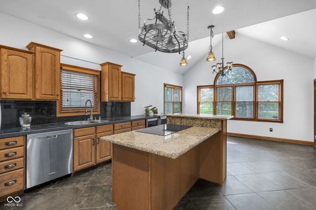 5127 Copperwood Drive, Greenwood, IN 46143