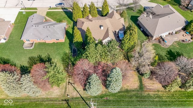 5127 Copperwood Drive, Greenwood, IN 46143