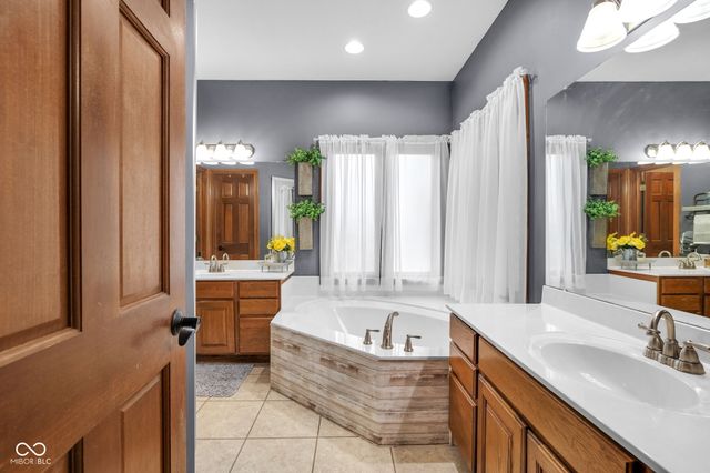 5127 Copperwood Drive, Greenwood, IN 46143