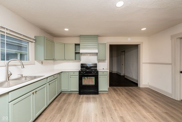 321 Milton, Anderson, IN 46012