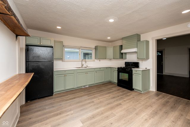 321 Milton, Anderson, IN 46012