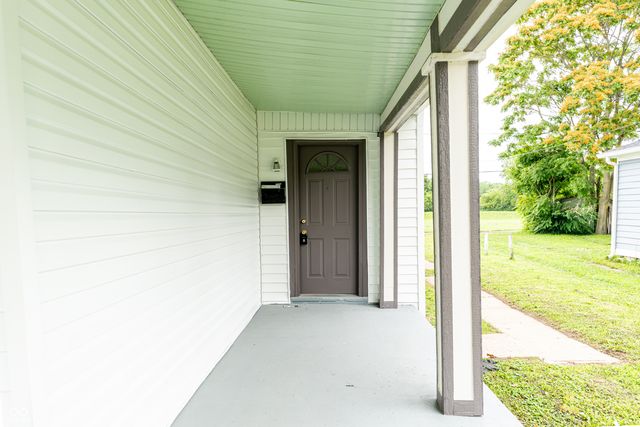 321 Milton, Anderson, IN 46012