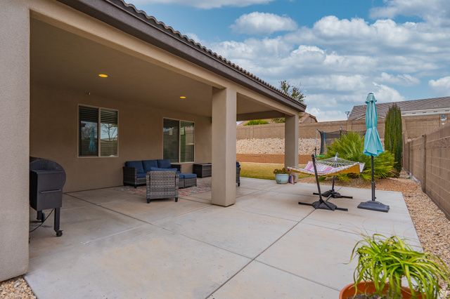 2701 E UPPER CANYON DR, Washington, UT 84780