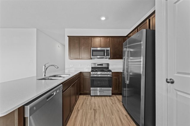 633 Halfmoon DR, Lockhart, TX 78644