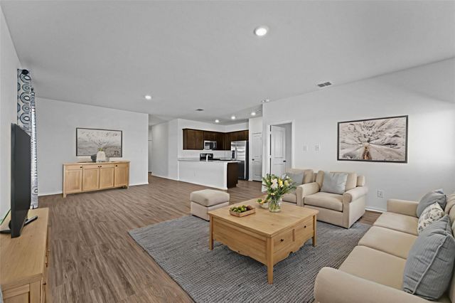 633 Halfmoon DR, Lockhart, TX 78644