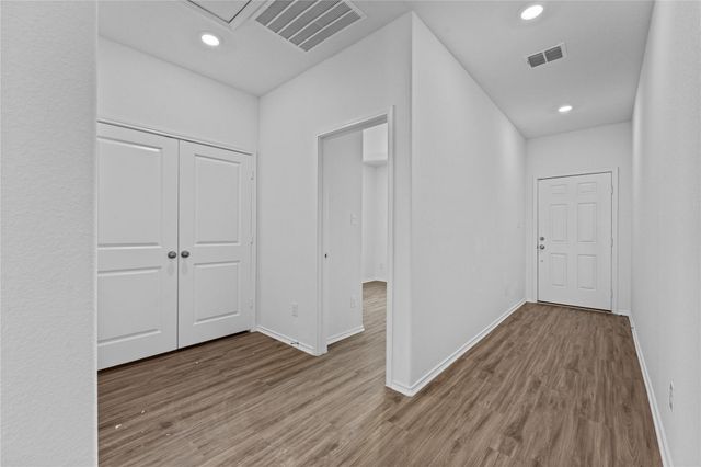 633 Halfmoon DR, Lockhart, TX 78644