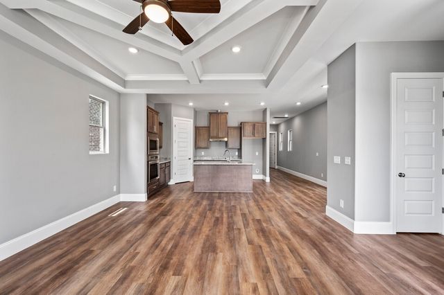 166 Oasis Dr, La Vergne, TN 37086