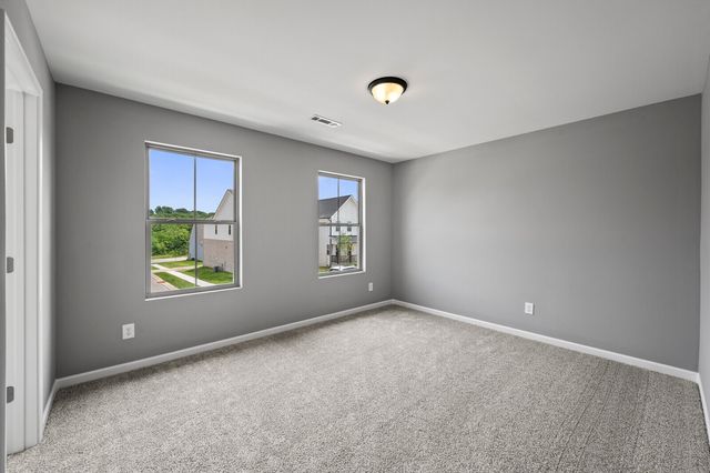 166 Oasis Dr, La Vergne, TN 37086