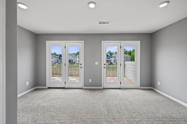 166 Oasis Dr, La Vergne, TN 37086