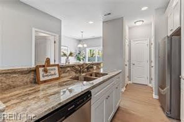 433 Wellons ST, Suffolk, VA 23434