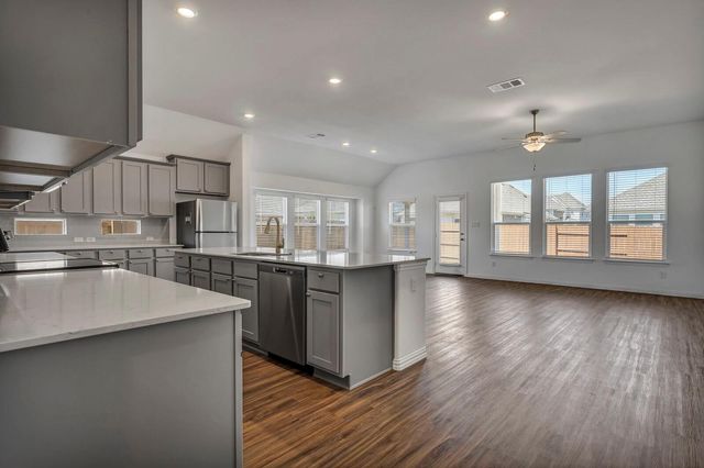 506 Sixpence LN, Georgetown, TX 78628