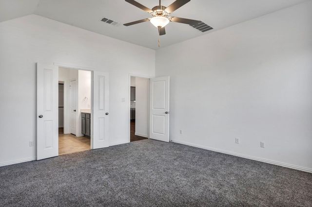 506 Sixpence LN, Georgetown, TX 78628
