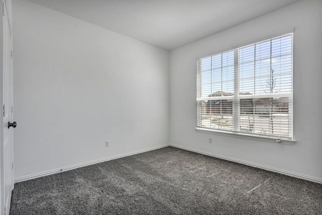 506 Sixpence LN, Georgetown, TX 78628