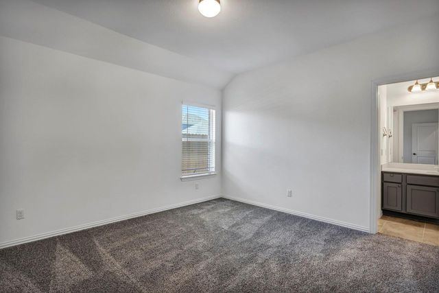 506 Sixpence LN, Georgetown, TX 78628