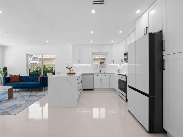 1750 NE 49th Street, Fort Lauderdale, FL 33334