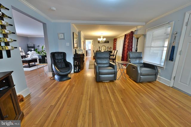 1114 SALEM RD, Burlington, NJ 08016