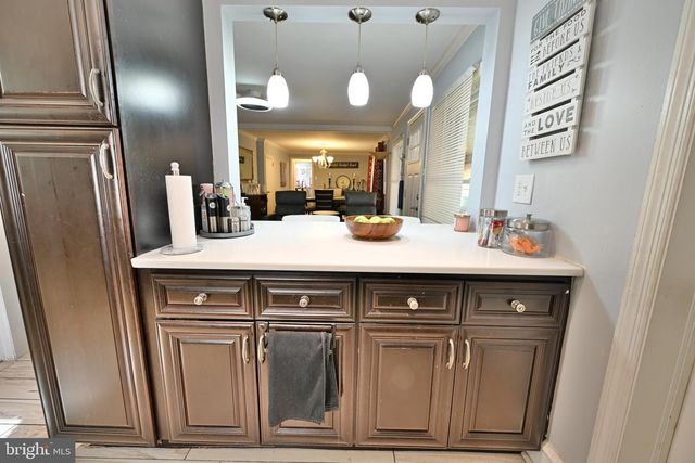 1114 SALEM RD, Burlington, NJ 08016