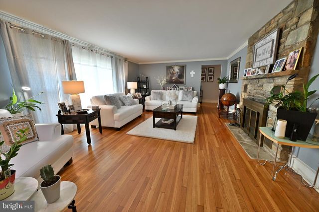 1114 SALEM RD, Burlington, NJ 08016