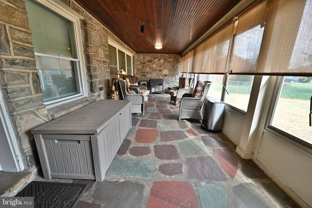 1114 SALEM RD, Burlington, NJ 08016