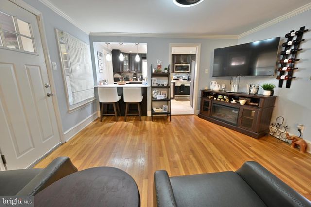 1114 SALEM RD, Burlington, NJ 08016