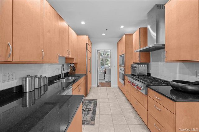 10 Old Jackson Avenue 44, Hastings-on-hudson, NY 10706