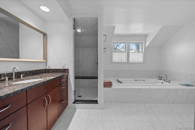 10 Old Jackson Avenue 44, Hastings-on-hudson, NY 10706