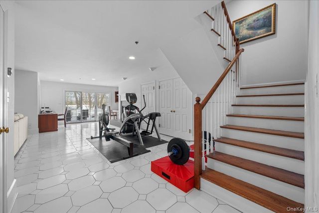 10 Old Jackson Avenue 44, Hastings-on-hudson, NY 10706