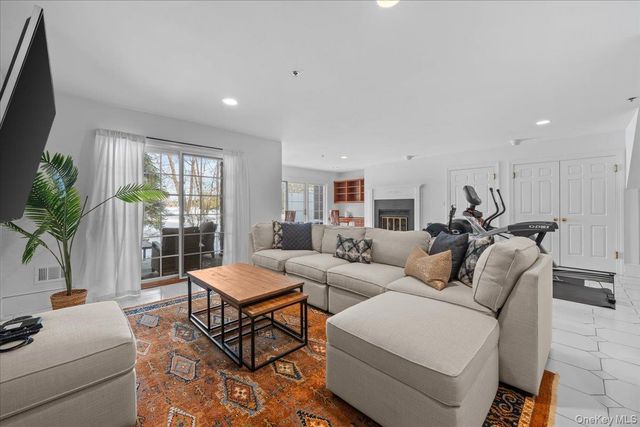 10 Old Jackson Avenue 44, Hastings-on-hudson, NY 10706