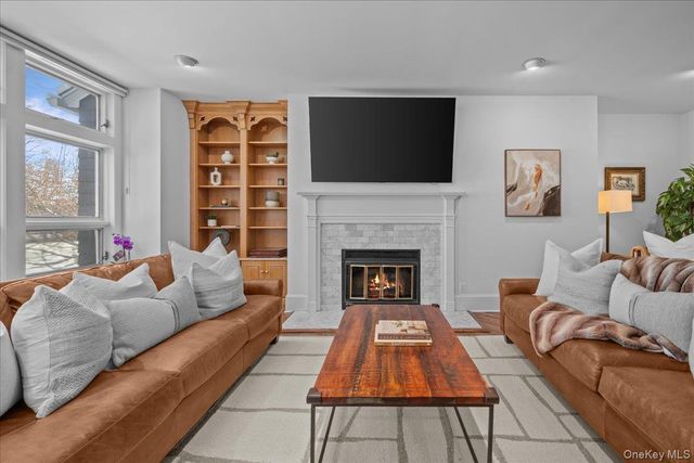 10 Old Jackson Avenue 44, Hastings-on-hudson, NY 10706