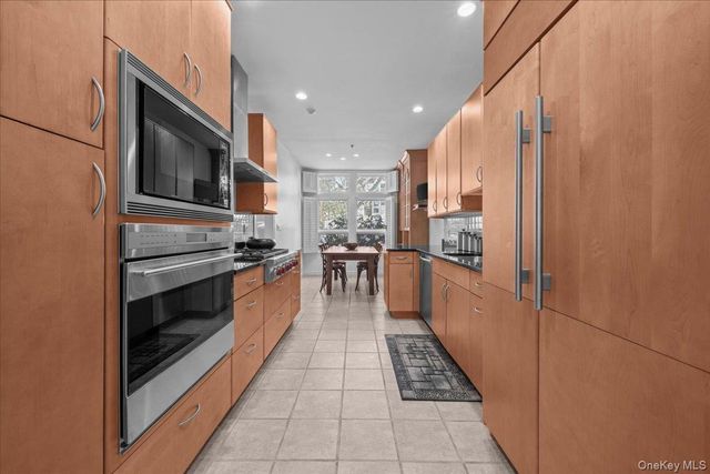 10 Old Jackson Avenue 44, Hastings-on-hudson, NY 10706