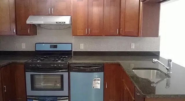 4506 64th St Apt 6C, New York City, NY 11377