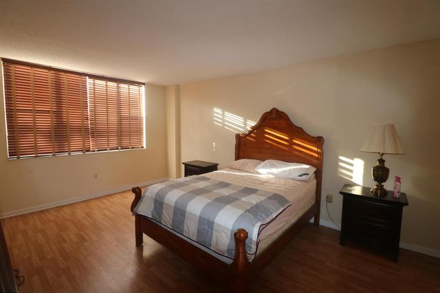 4001 Hillcrest Drive 510, Hollywood, FL 33021
