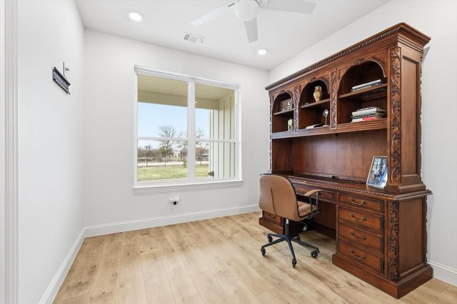 3050 Grove view Road, Melissa, TX 75454