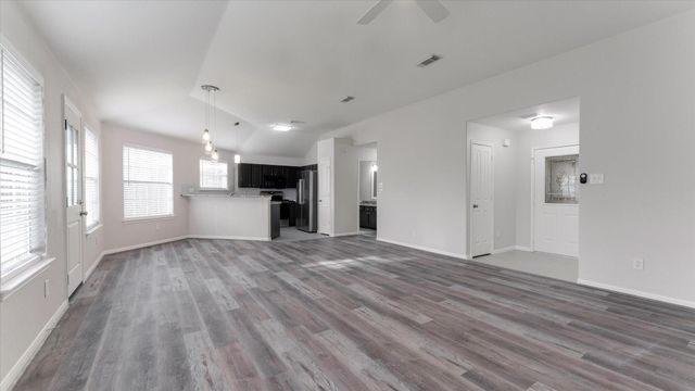 16895 Bob White, Conroe, TX 77385