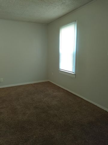 1023 N Saint Paul St, Wichita, KS 67203